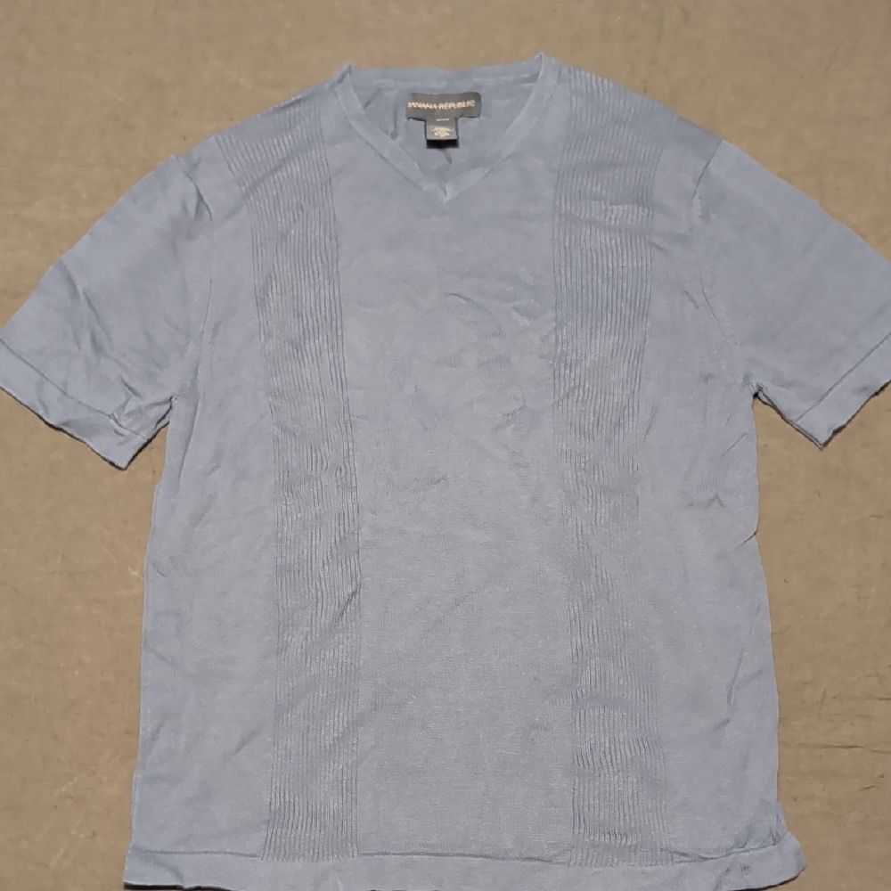 Banana Republic Blue Textured V-Neck Tee